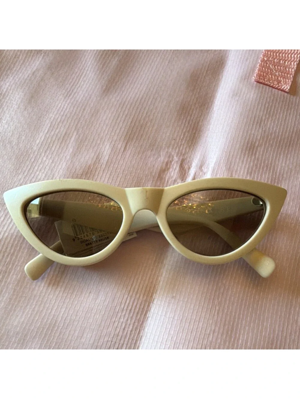 AIRE Dualism Cat Eye Sunglasses Beige Frame Brown Lens Designer SCRATCH AS/is